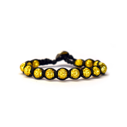 Samsara Bracciale Tibetano Buddista - Shamballa con Pietra Mantra in Ottone - Filo in Cotone Cerato Nero - SamsaraFragrances